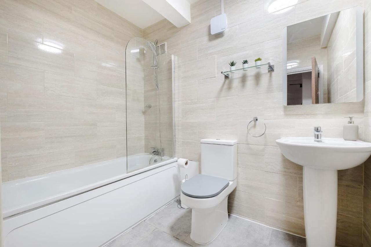 First Class Living Experience Luxury In Harley St 런던 외부 사진
